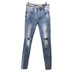 Kollar women’s distress skinny jean size 30
